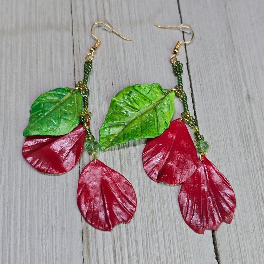 Handmade 18k Gold Plated Rose Petals and Leaves Glass Bead Dangle Earrings